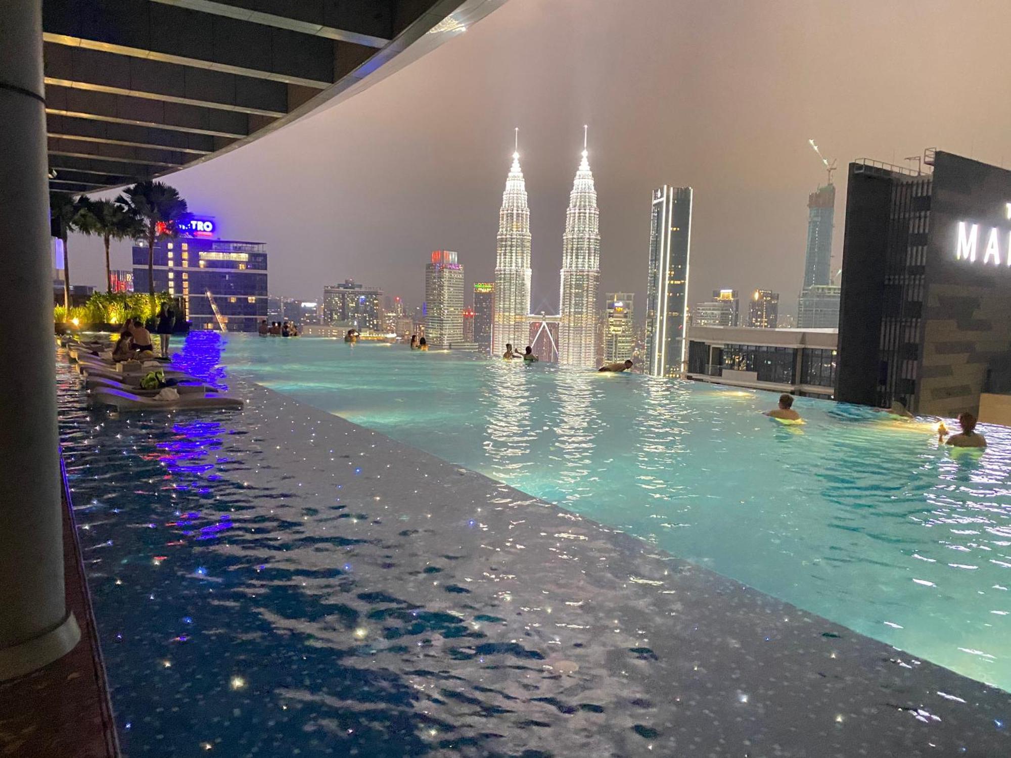 Eaton Residences Klcc At Leo Pangsapuri Kuala Lumpur