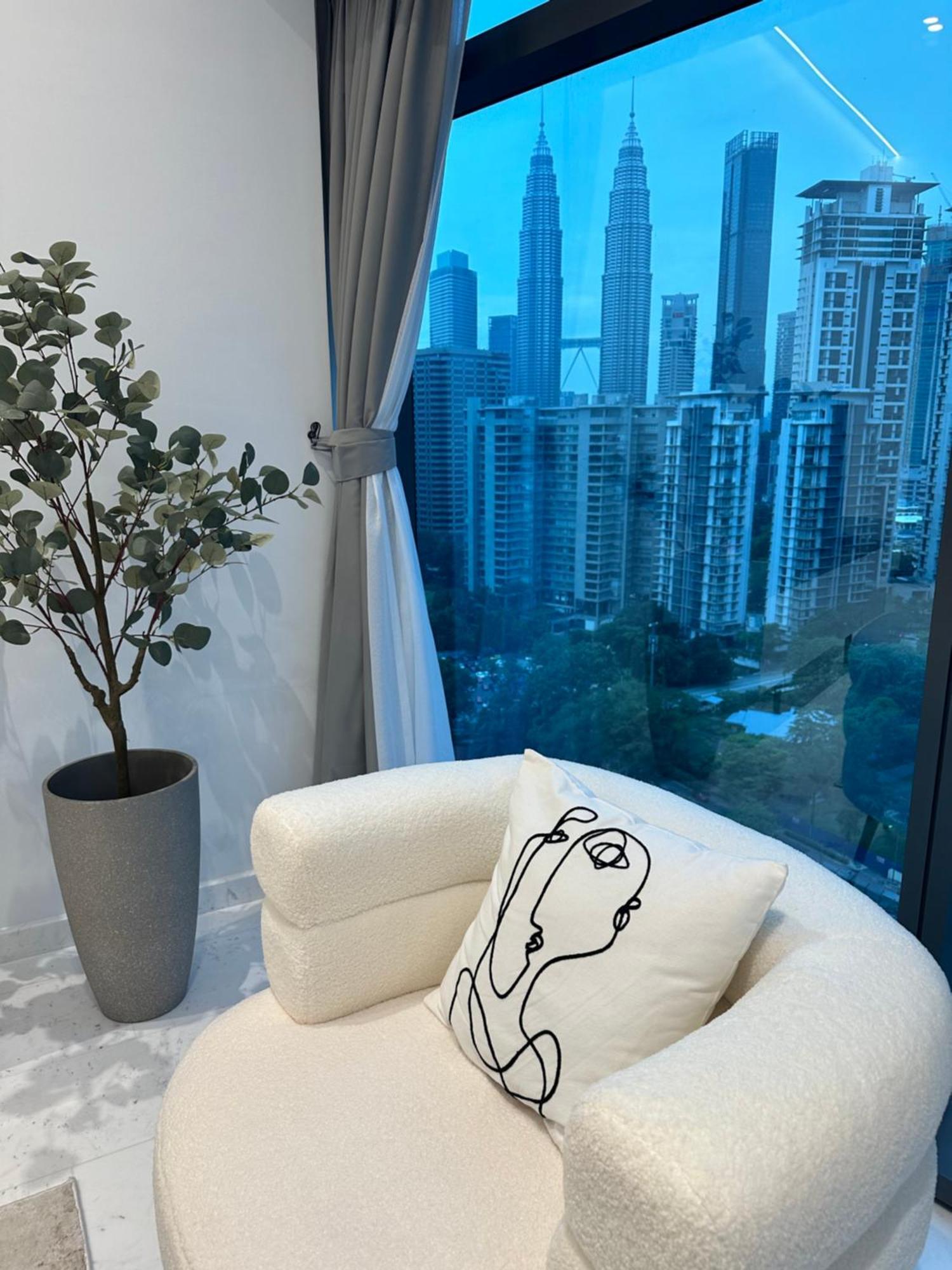Eaton Residences Klcc At Leo * Kuala Lumpur