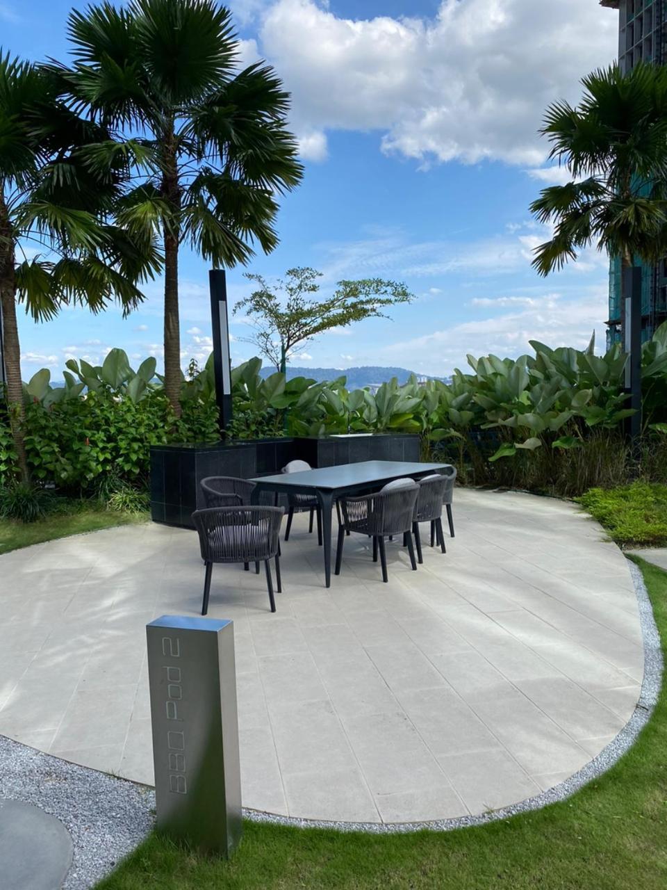 Eaton Residences Klcc At Leo *