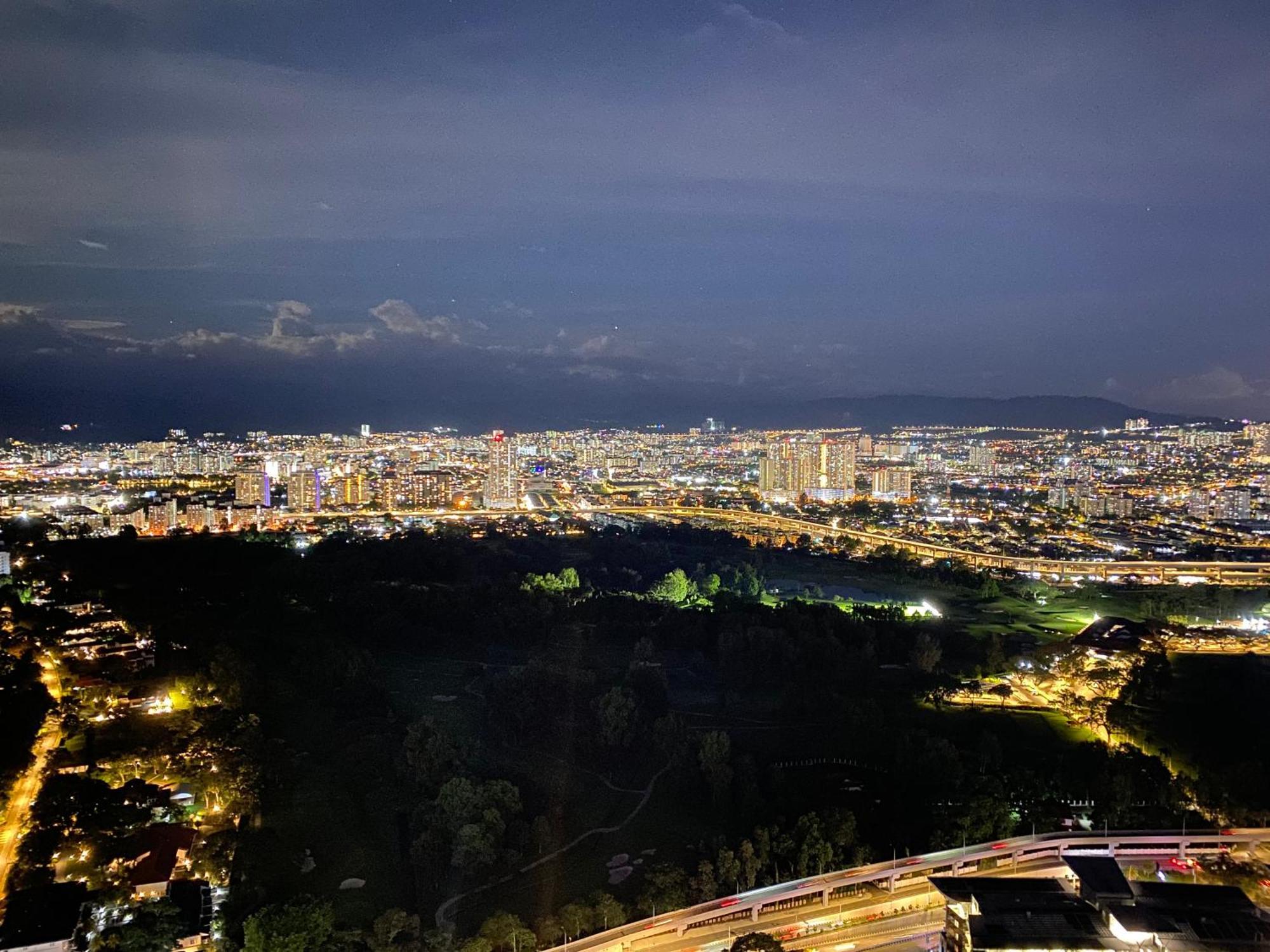 Eaton Residences Klcc At Leo * Kuala Lumpur